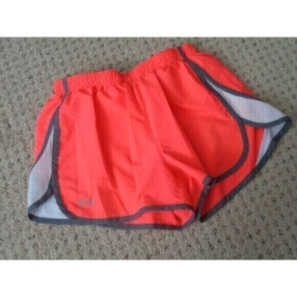 NEW Under Armour women's small (semi-fitted) Heatgear orange/gray/white shorts - Picture 1 of 5